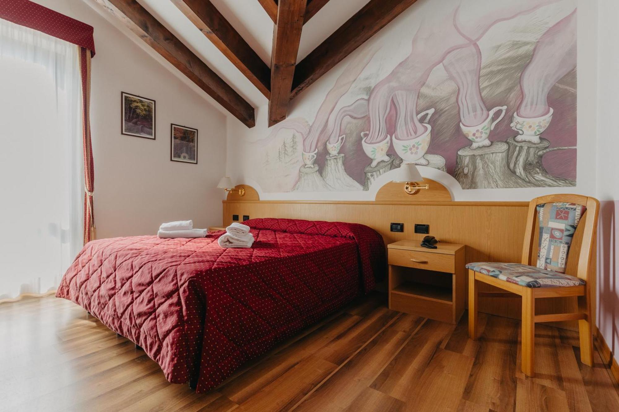 Hotel Spera Strigno Esterno foto