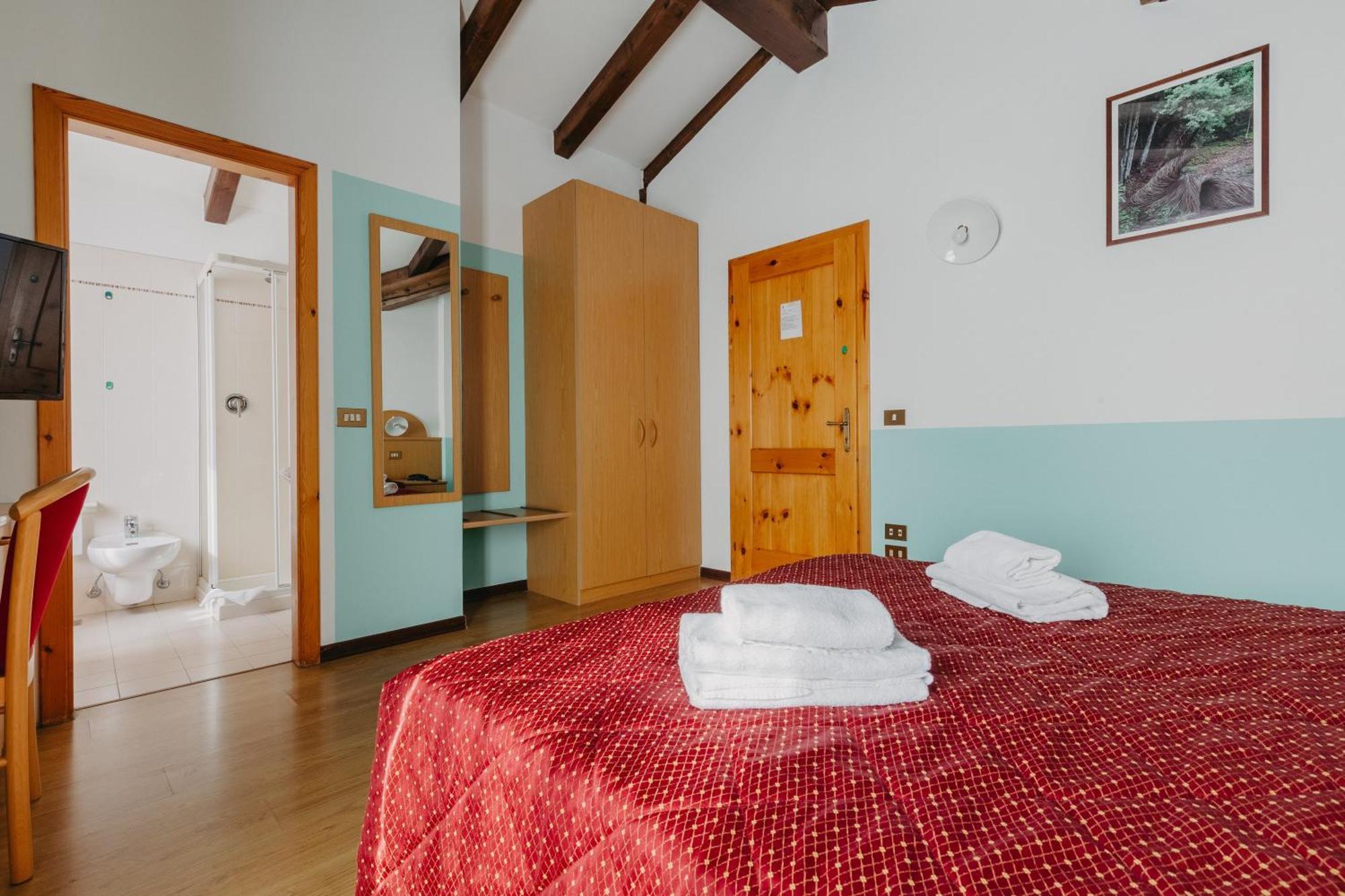 Hotel Spera Strigno Esterno foto