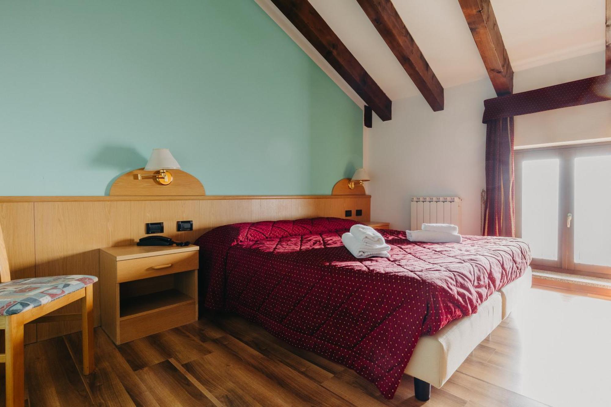 Hotel Spera Strigno Esterno foto