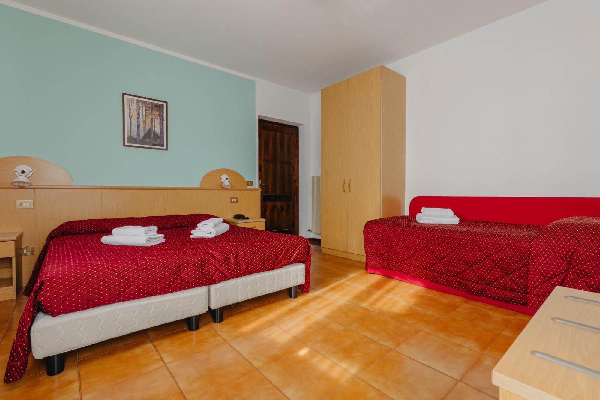 Hotel Spera Strigno Esterno foto