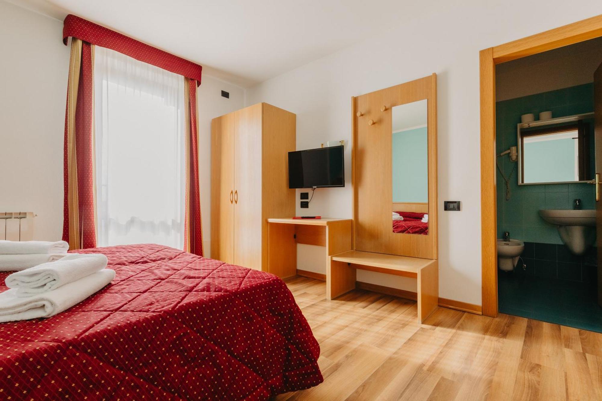 Hotel Spera Strigno Esterno foto